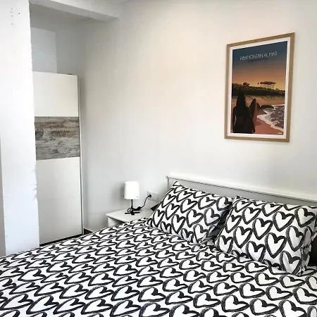 Great Close To Sardinero And Downtown *
